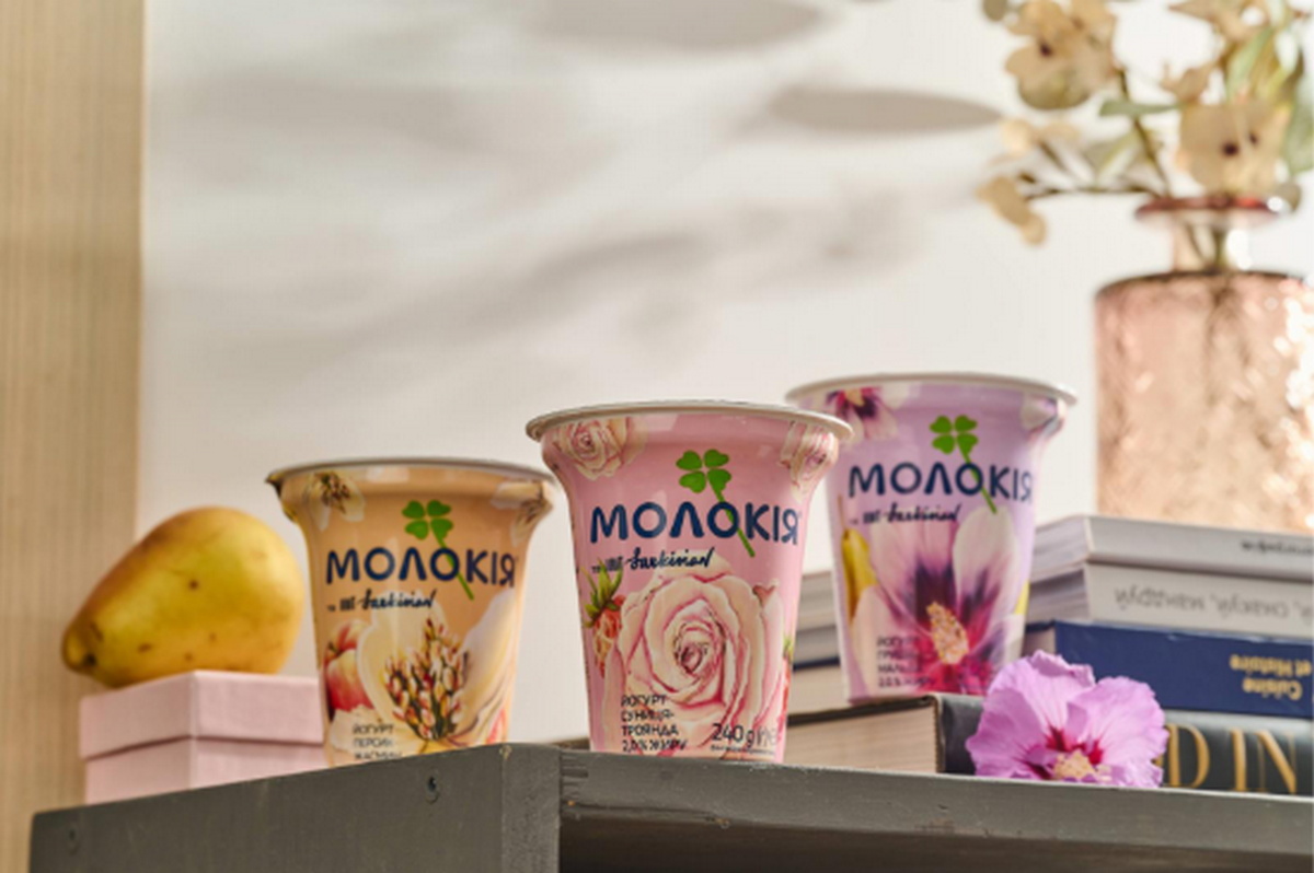 Молокія випустила унікальні йогурти зі смаком квітів та фруктів у колаборації з Ліліт Саркісян