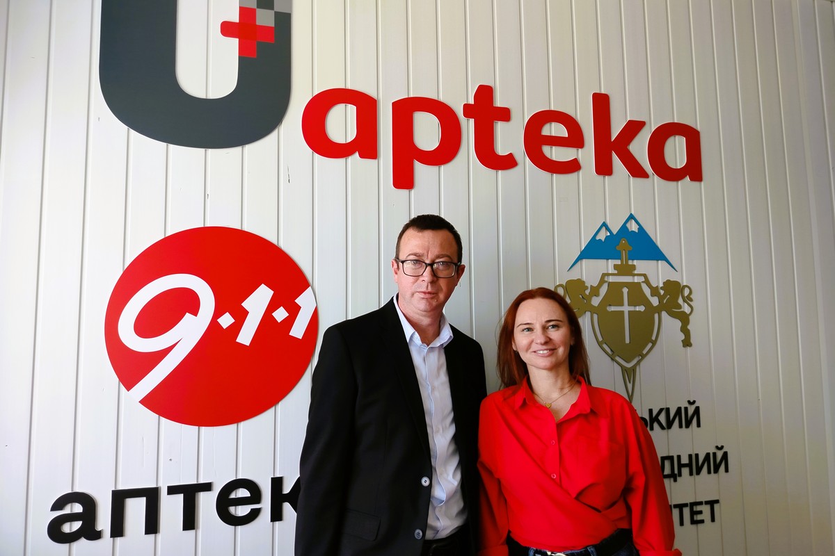Аптека 9-1-1 відкрила навчальну аптеку для студентів Київського міжнародного університету