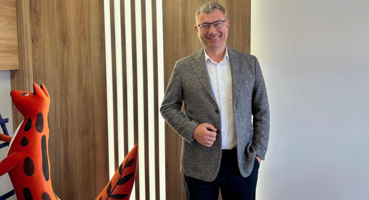 Алексей Зозуля, Фокстрот: Борьба за приверженность потребителей усиливается