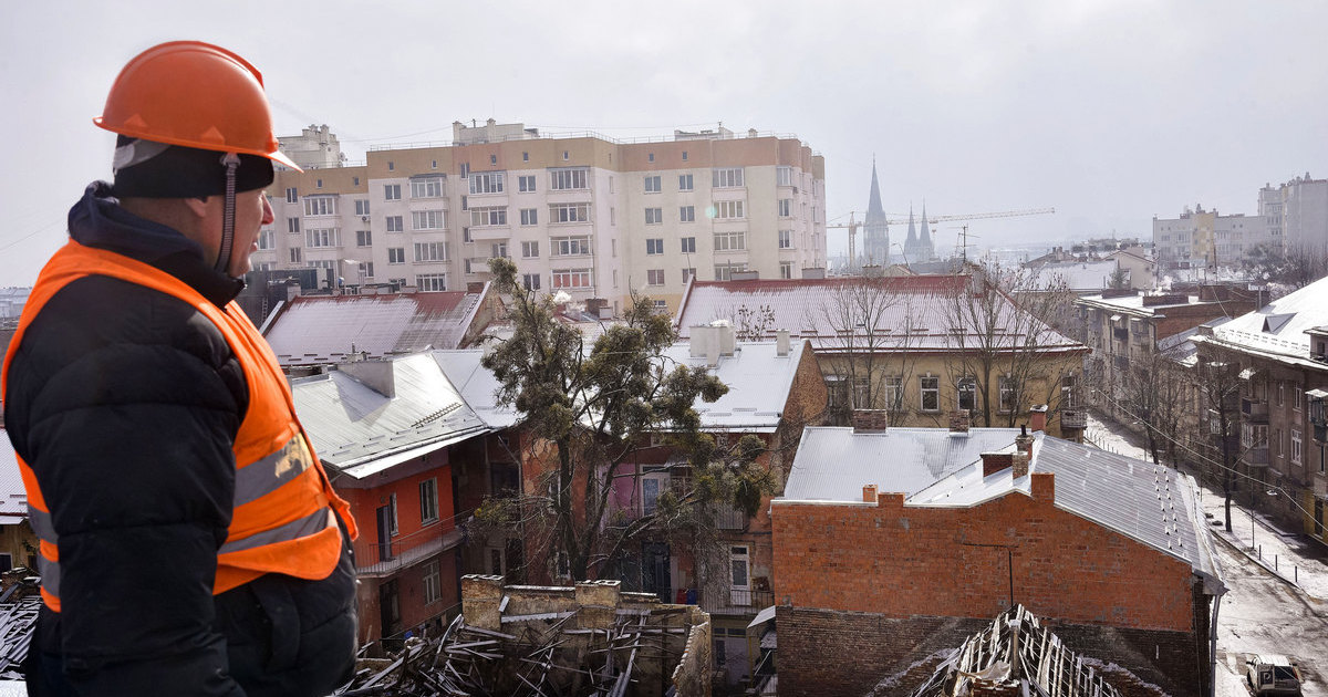 ОККО завершила відновлення чотирьох будинків у Львові, пошкоджених російськими ракетами