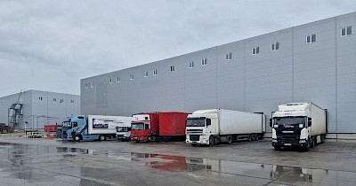 Сохранить для себя: кто из ритейлеров создает собственную логистическую инфраструктуру и зачем это им нужно