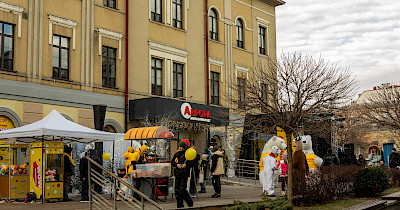 Мережа Аврора відкрила в столиці магазин у новому форматі та віддала більше 3,15 млн грн на благодійність (+фото)