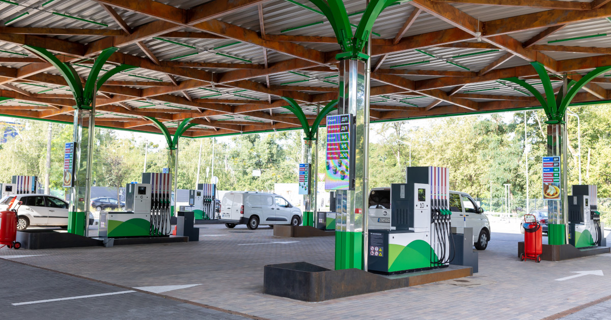 Мережа WOG відкрила перший АЗК у новому city-форматі (фотоогляд)