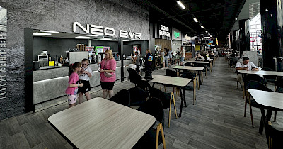 У Дніпрі відкрився сучасний фуд-корт – три кухні світу під одним дахом (+фото)