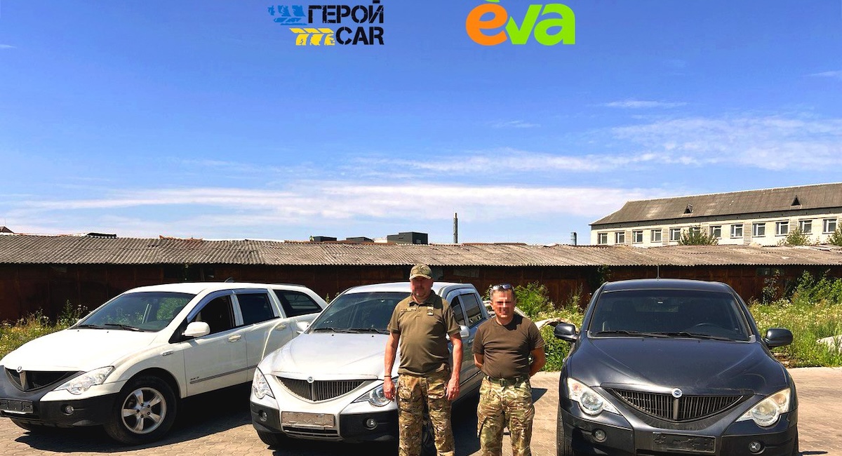 Eva та ГеройCar передали три потужних пікапи Сухопутним військам ЗСУ