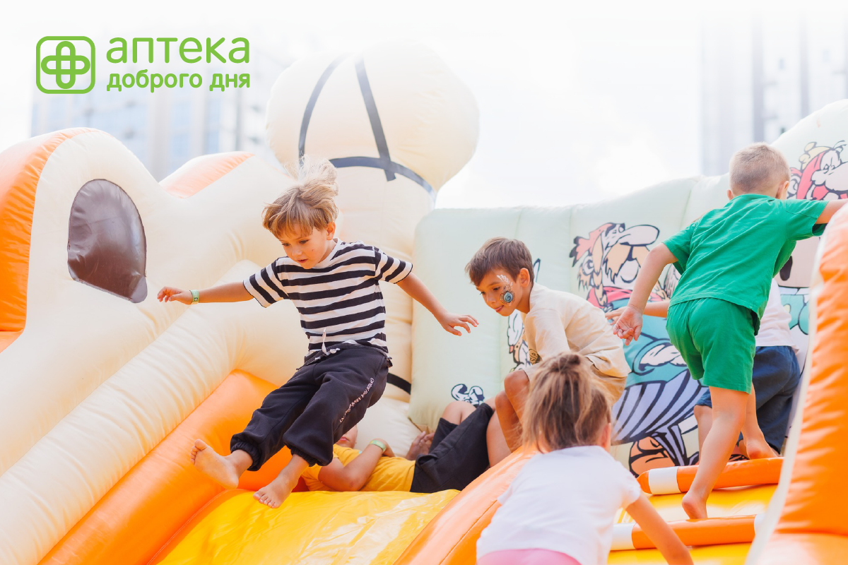 Аптека Доброго Дня и дети поблагодарили военных