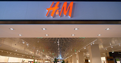 Первый с начала полномасштабной войны: сеть H&M открыла новый магазин в ТРЦ Blockbuster Mall