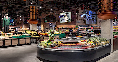 Мережа Сільпо відновила роботу магазину у Дніпрі після ракетного удару