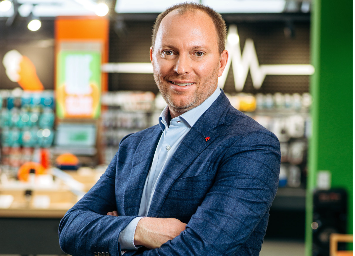 СЕО компании Comfy Игорь Хижняк победил в номинации «CEO года» премии HR Pro Awards 2023