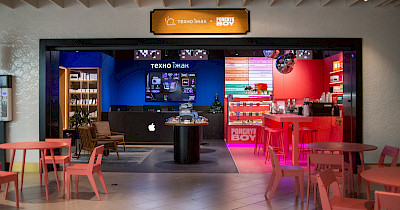 Новое место: коллаборация брендов Ponchyk Boy и Техно Еж в ЦУМ Киев (+фото)