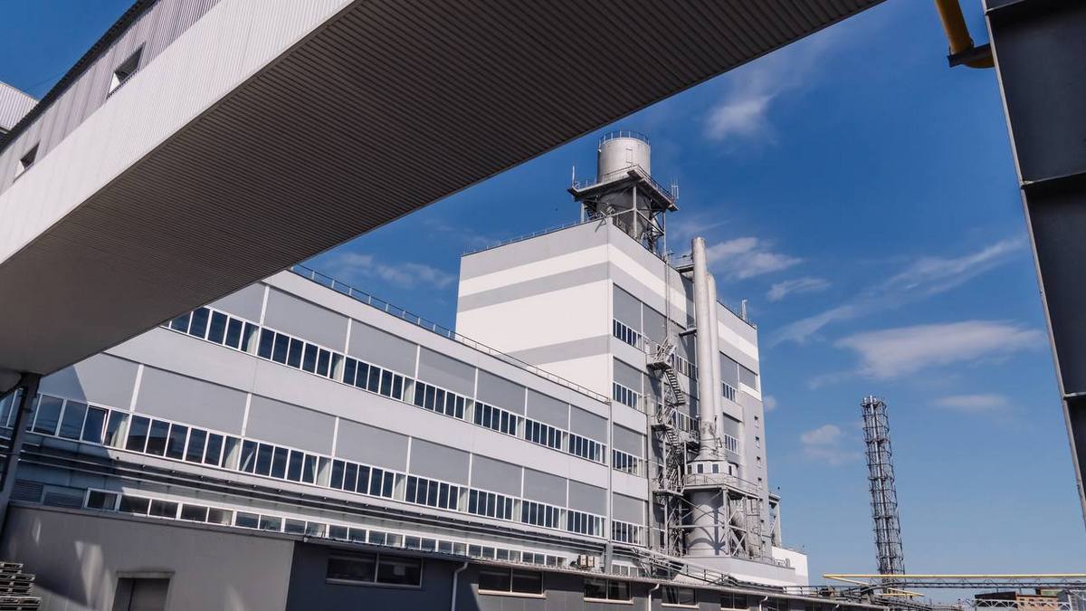 Восстанавливаем вместе: владельцы EVA и Varus вложили 400 млн грн в восстановление украинского производителя бытовой химии (+фото)