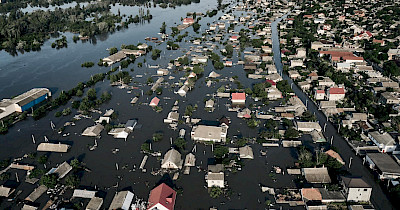 Сила в единстве: как ритейлеры приобщаются к преодолению последствий подрыва российскими террористами Каховской ГЭС