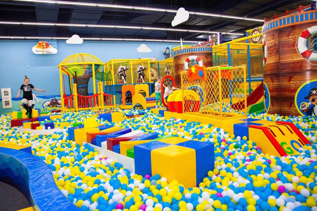 Роман Михайленко, Papashon: Если раньше постоянные клиенты приходили в парки два-три раза в месяц, то сейчас это один визит в месяц