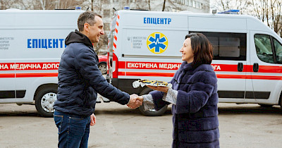 Епіцентр передав медикам вже 40 реанімобілів вартістю понад 100 млн грн