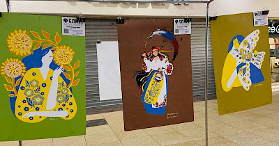 З 17 по 31 серпня в ТРЦ Караван у Дніпрі проходить благодійна виставка-продаж арт-об’єктів “З Україною в серці”