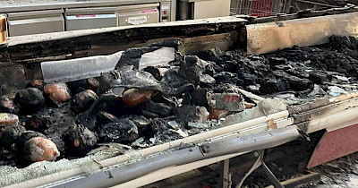 Ашан показал, как выглядит обстрелянный 9 мая россиянами магазин в Одессе (+фото)