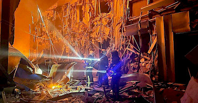 Ракетным ударом окупанты повредили в Одессе торговый центр Riviera (+фото)