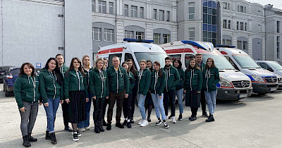 Мережа аптек Подорожник зібрала 6 млн грн на карети швидкої для ЗСУ