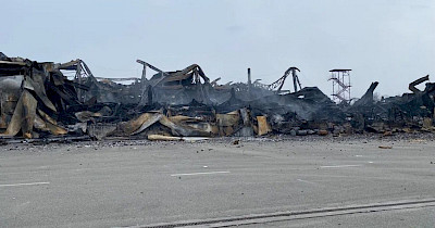 Розбито вщент 1,6 млн пляшок: як виглядає зруйнований склад GoodWine у Стоянці (+фото)