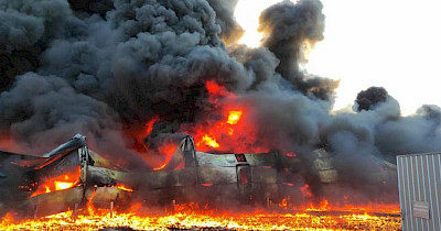 АТБ, Фармак, Fozzy та інші: навколо Києва знищено 400 000 кв. м складів найбільших компаній України