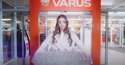 Реклама недели: Varus, Novus, Фокстрот, WOG, Samsung и новогодние праздники