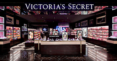 История Victoria’s Secret: как мужчины прославили и опозорили всемирноизвестный женский бренд