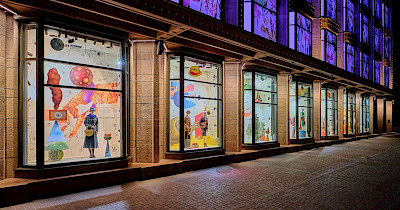 Новий арт-сезон у ЦУМі: Колаборація з українським художником WaОne Interesni Kazki