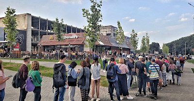 Магніт для гостей: біля майбутнього ТРЦ Темп відкрився перший у Хмельницькому McDonald’s (+фотоогляд)