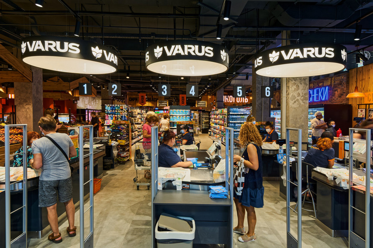 Varus открыл очередной супермаркет в Днепре после реконструкции (фотообзор)