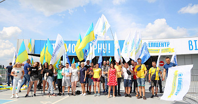 Епіцентр та вболівальники фантастично зустріли футбольну збірну в Борисполі (фото, відео)