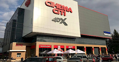 Мегамолл 2.0: у Вінниці відкрилася друга черга ТРЦ Мегамолл