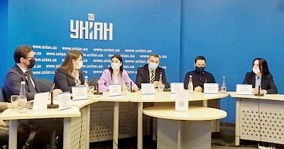 Представители отрасли торговли и услуг выступили за снижение ставок эквайринга и интерчейнджа