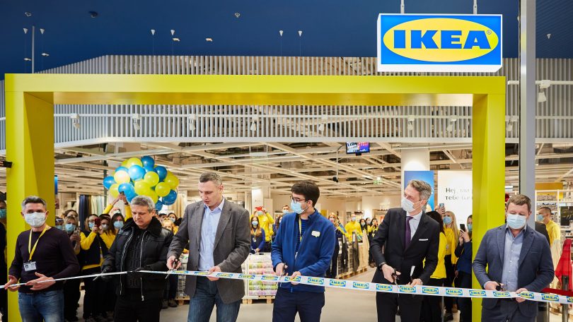 Шведи в Києві: як виглядає перший магазин IKEA в Україні (фоторепортаж)