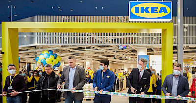 Шведи в Києві: як виглядає перший магазин IKEA в Україні (фоторепортаж)