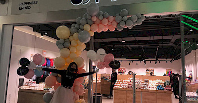 Свято наближається: як виглядає “магазин гарного настрою” OffTop від мережі Сільпо у ТРК Проспект (фотоогляд)