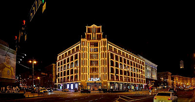 Праздничная иллюминация ЦУМ и ДТЭК