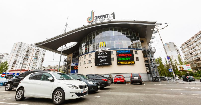 ТРЦ Dream Town після карантину: нові об’єкти SportLife, галерея Деко, H&M та інші