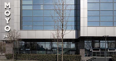 Національна мережа техніки та електроніки MOYO відновлює свою роботу