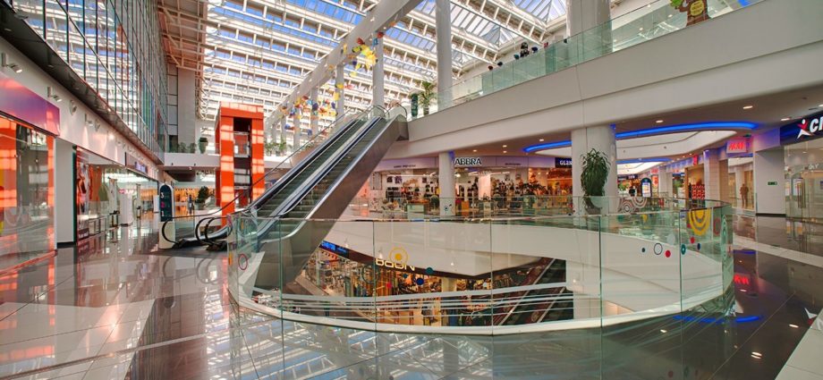 Все нормально, падаем, как работает украинский ритейл в период карантина – исследование Colliers