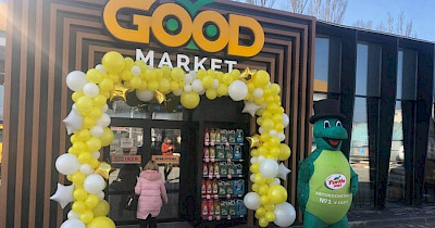 По стопам WOG и OKKO: сеть БРСМ-Нафта открыла АЗК с супермаркетом и кафе (+фото)