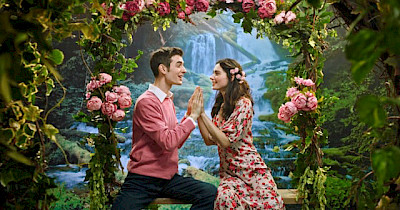 Реклама недели: Rozetka, McDonald’s, Domino’s Pizza, Saint Laurent и Зои Кравиц