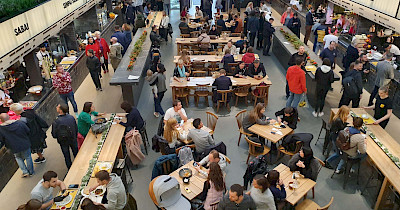 Фуд-холи vs фуд-корти – війна форматів або еволюційна трансформація