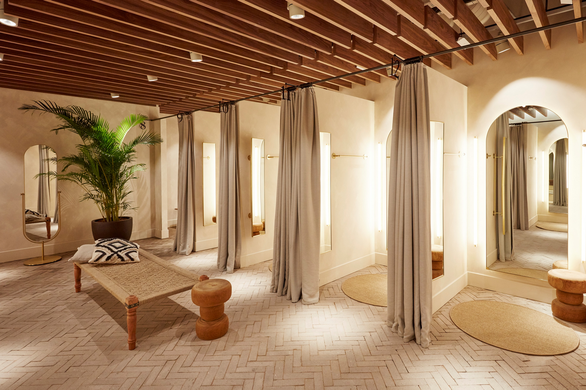 H&M у столичному ТРЦ River Mall відкриється 12 вересня