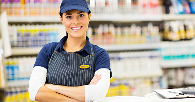 Середня зарплатня в рітейлі у квітні перевищила 11 000 грн – на 800 грн більше, ніж в середньому по країні