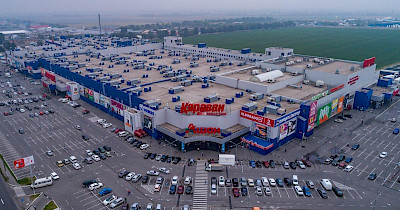 Шведи йдуть в регіони: H&M веде переговори про відкриття в ТРЦ Караван в Харкові та Дніпрі – ЗМІ