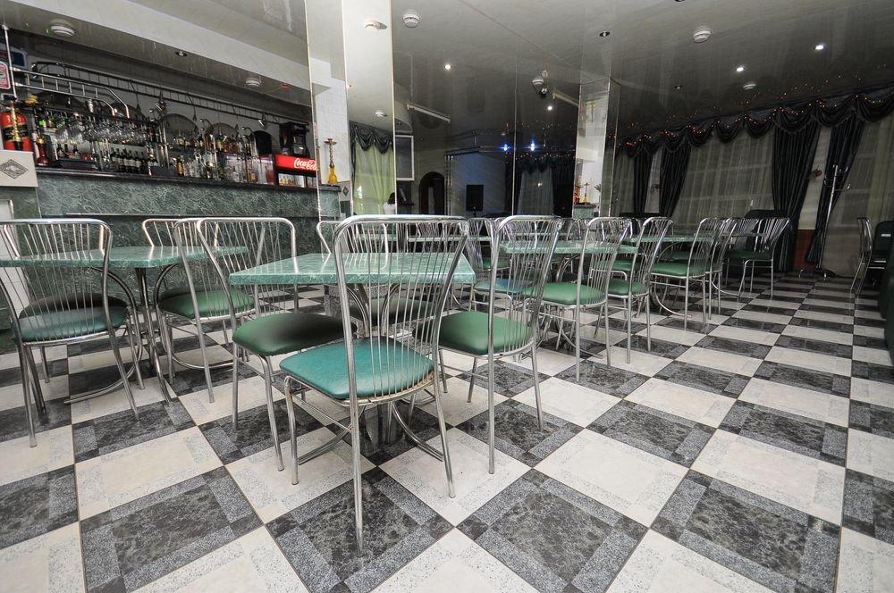 Наїлися: чому столичні ресторатори масово розпродають або закривають заклади