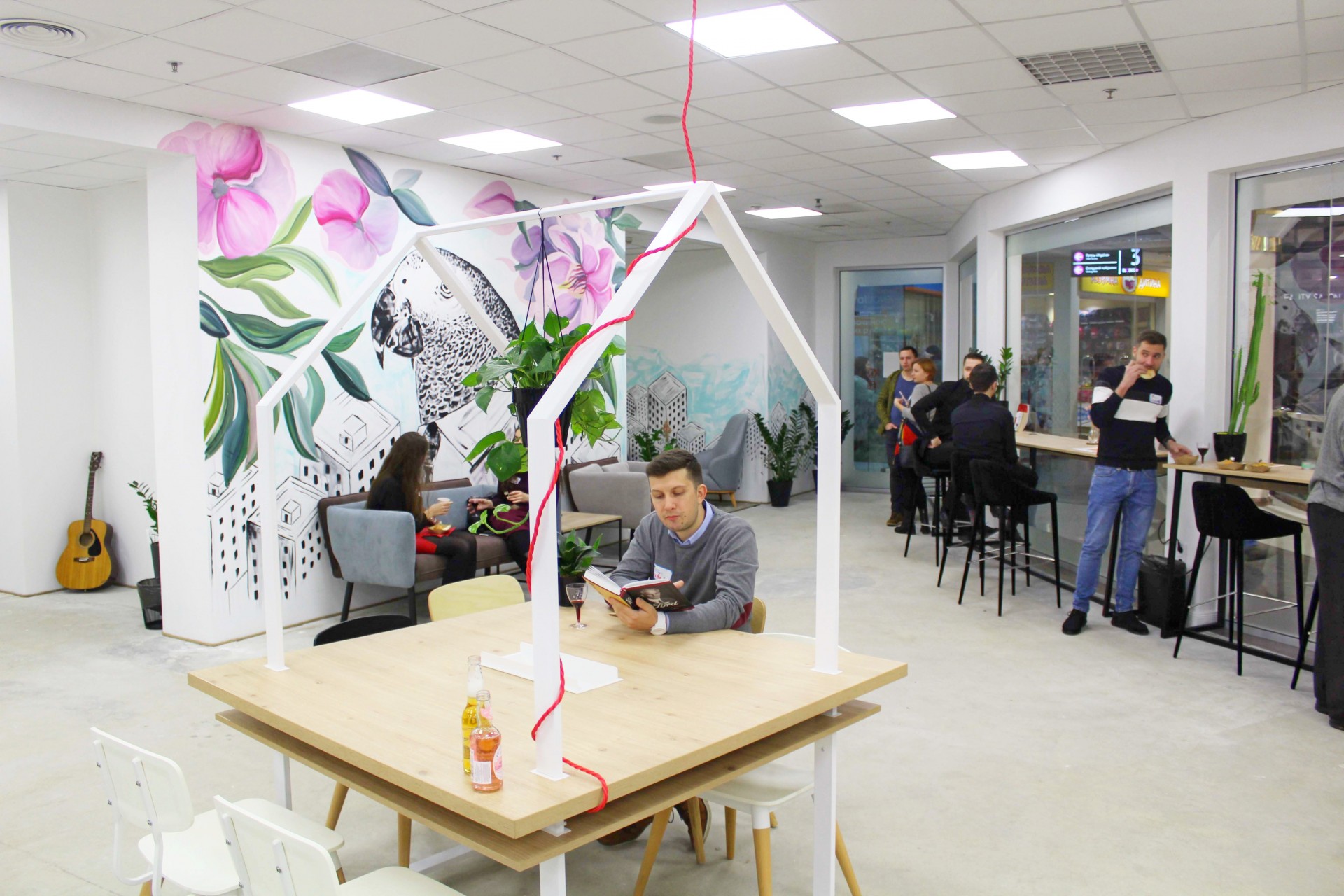 Вместе веселее: коворкинг в ТРЦ привлекает до 70% дополнительного траффика
