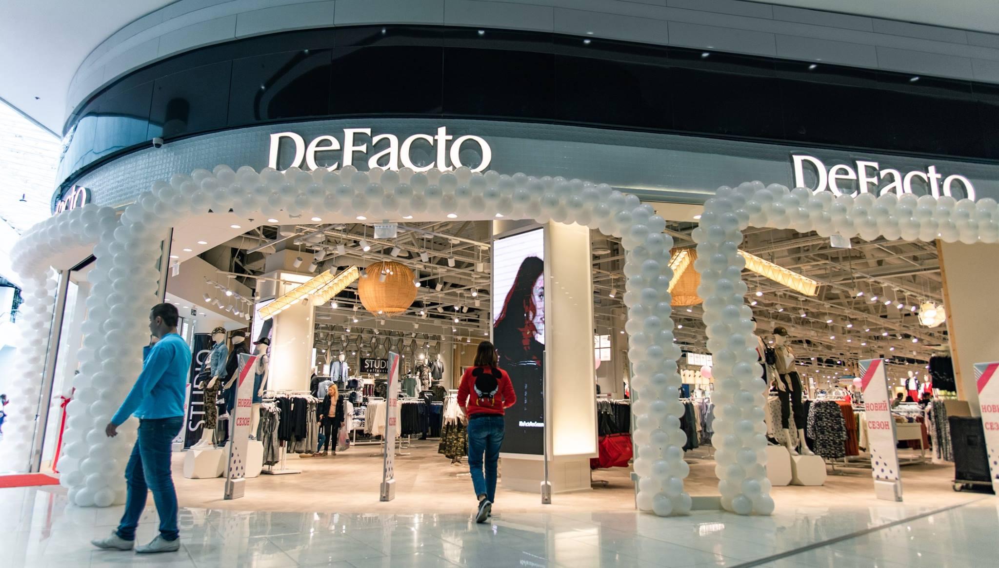 DeFacto открыл третий в Украине магазин в столичном ТРЦ Lavina Mall (фотообзор)