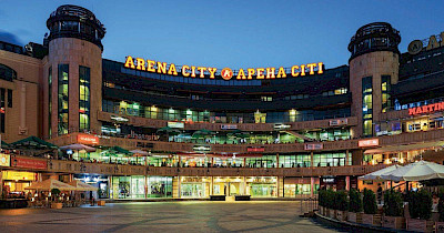 Дмитро Фірташ продав столичний торговий центр Arena City компанії Сергія Тігіпка – ЗМІ