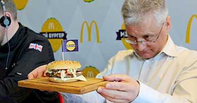 Глава украинского подразделения McDonald’s ушел в отставку